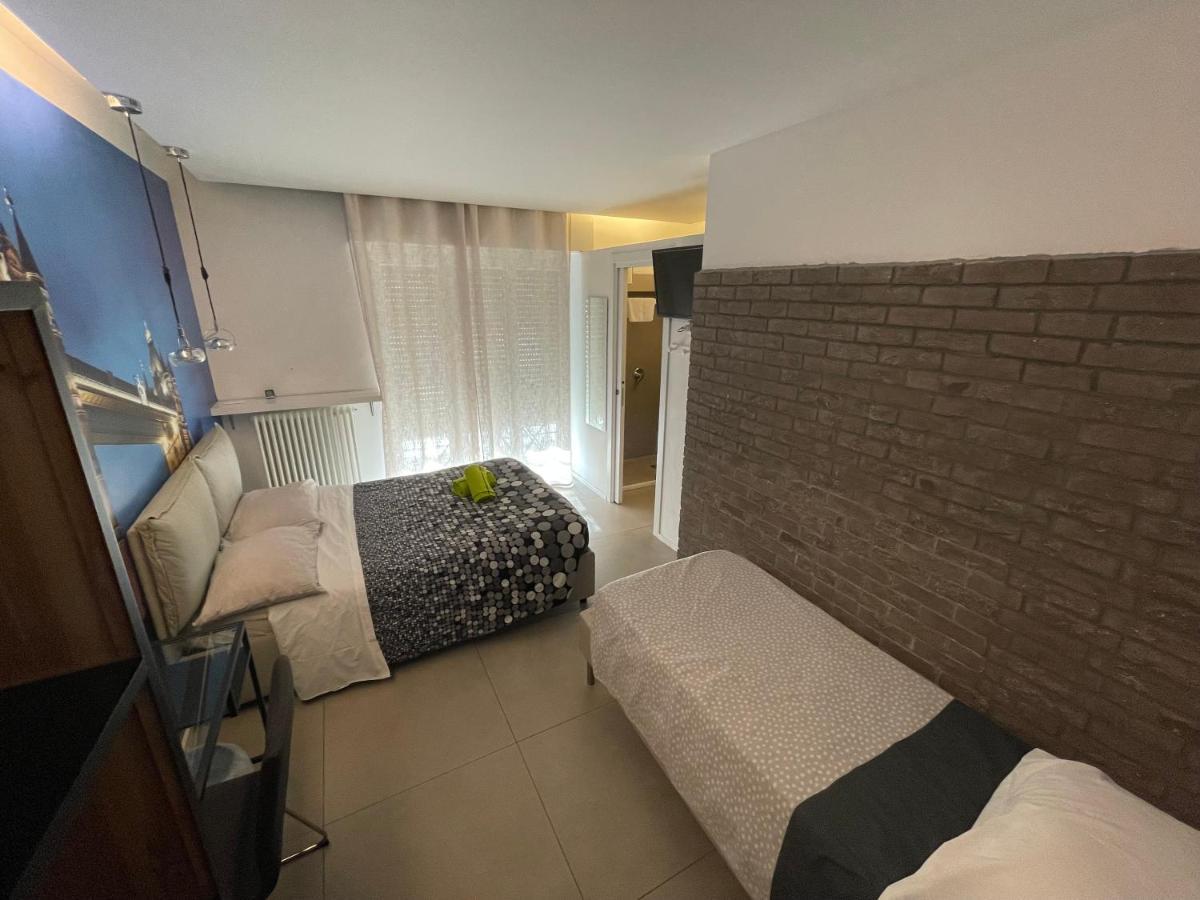 Sarre Smile Accomodation מראה חיצוני תמונה